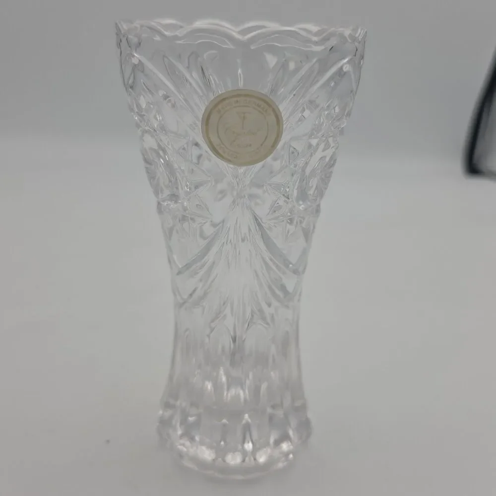 Elegant Crystal 24% Lead Crystal Vase 6